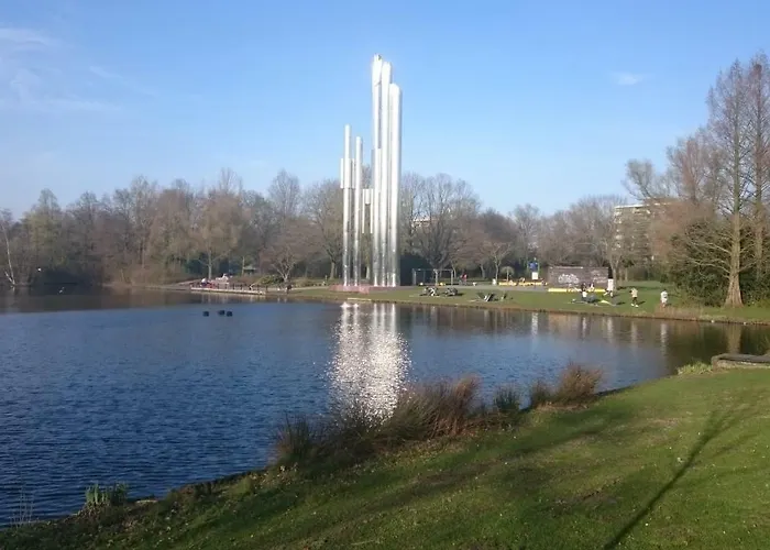Aan Het Park 3*
